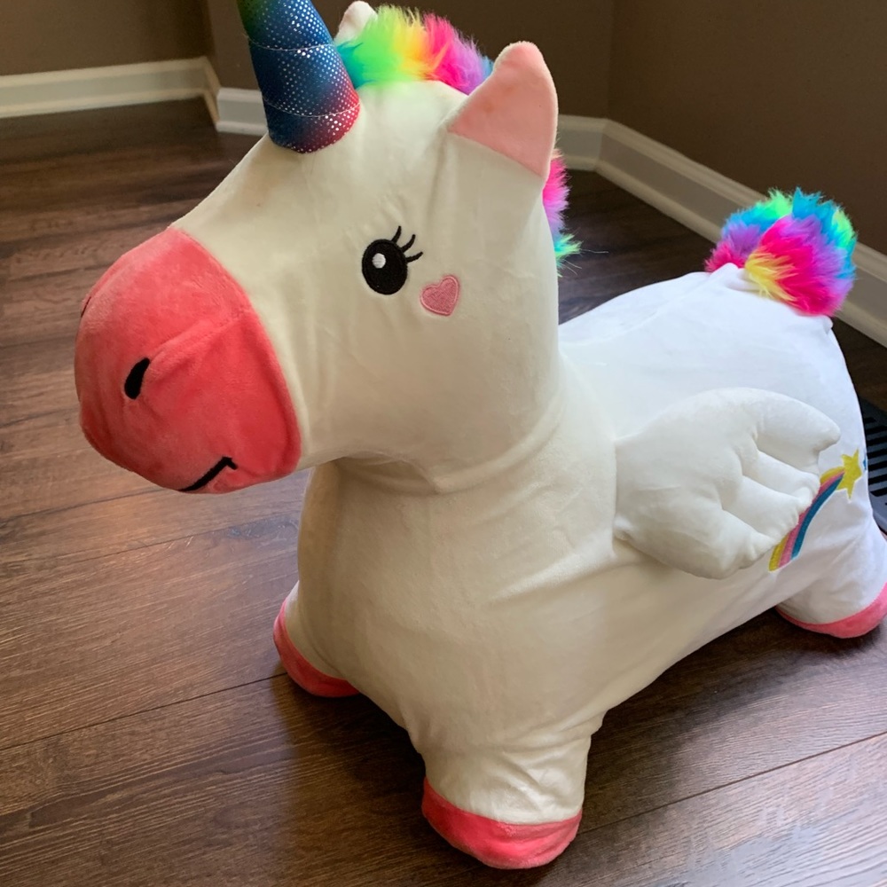 Unicorn bounce toy for infants